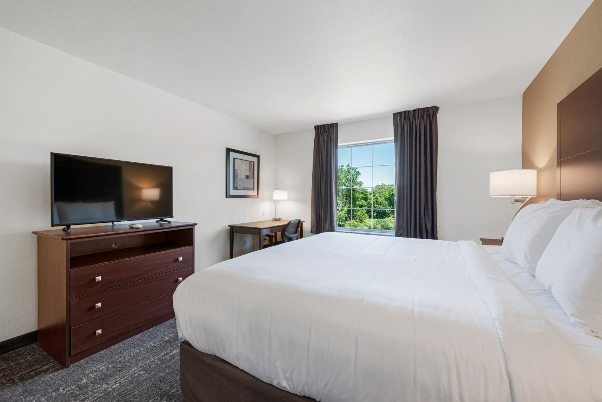 Cobblestone Hotel & Suites - Bellefontaine 외부 사진